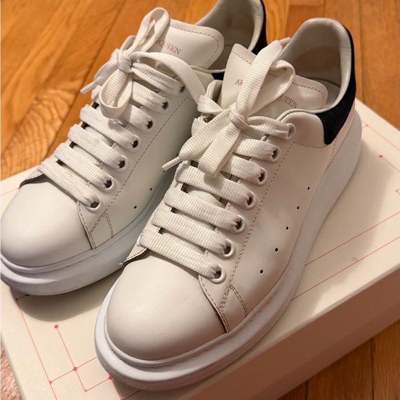 Alexander McQueen White and Black Women's Sneakers - Picture 2 of 4